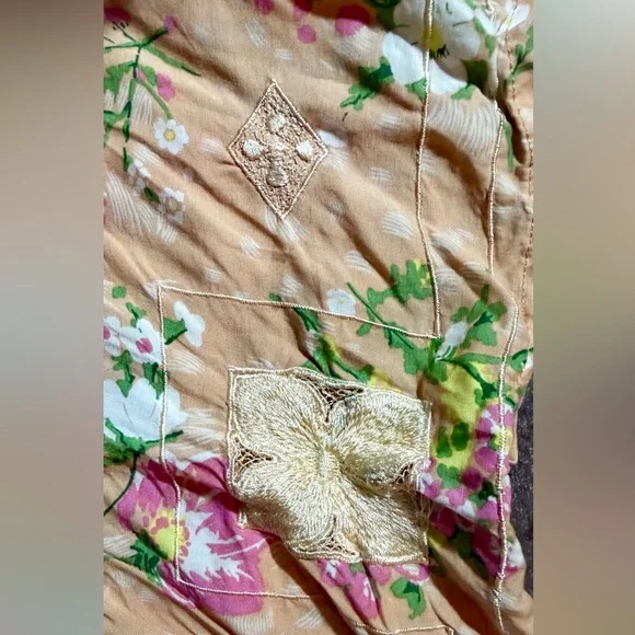 Spell Sundancer Robe - Picture 7 of 7